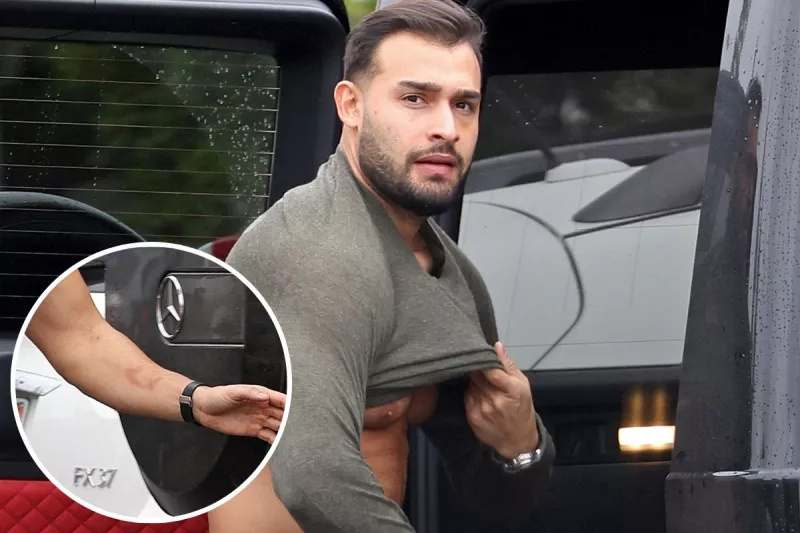 Sam-Asghari-golps-britney-spears.jpg