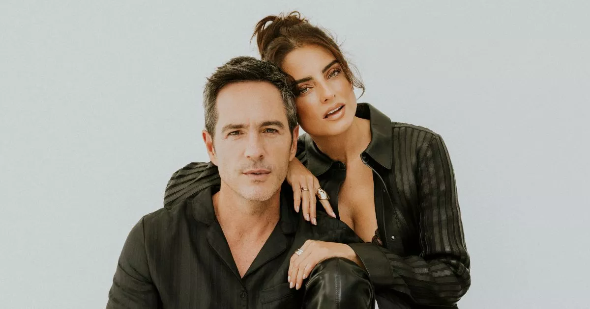 Aislinn Derbez y Mauricio Ochmann