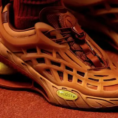 lacoste tenis tennis pelota talón.png