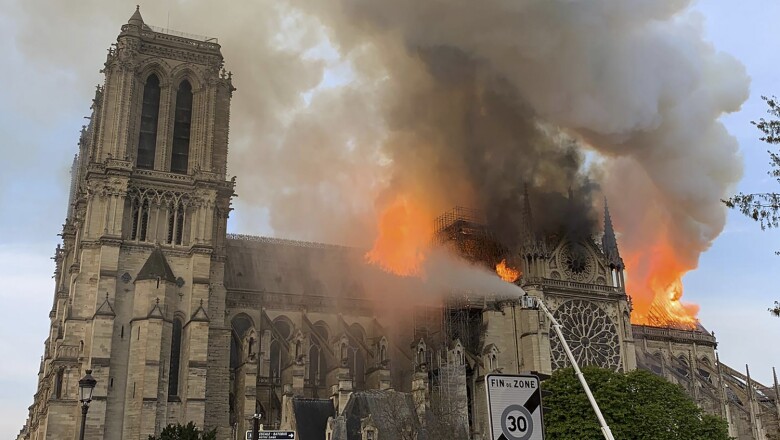 Incendio Notre Dame-11