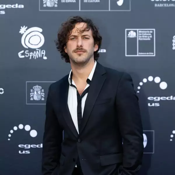 Sebastián Zurita se une al elenco de 'Carlota'