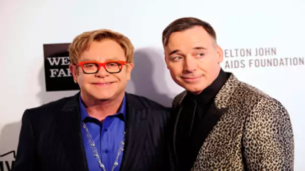 Elton John critió en su cuenta de Instagram al diseñador Domenico Dolce. (Foto: Reuters)