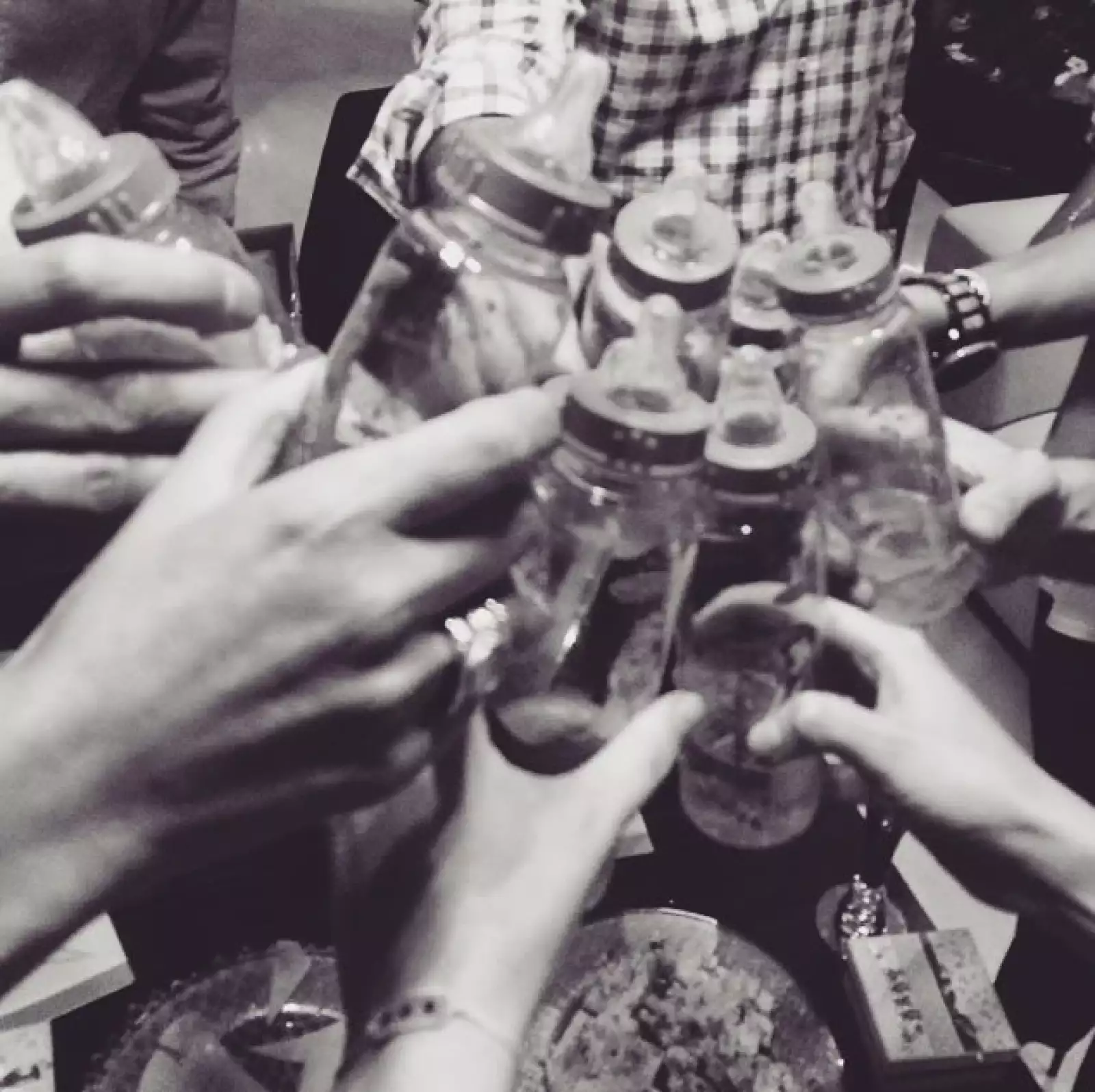 `Un brindis muy especial para ellos´, comentó Paola junto a esta foto del Baby Shower.