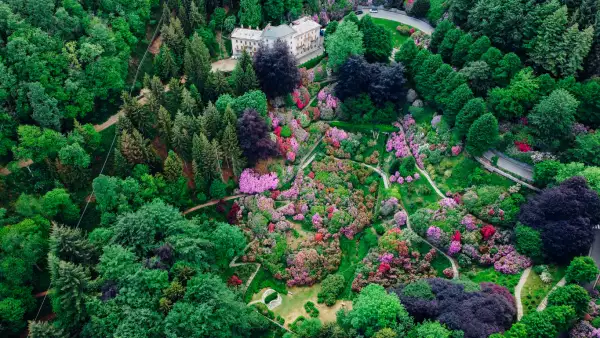 Vista aérea del área natural y atracción turística Oasi Zegna.