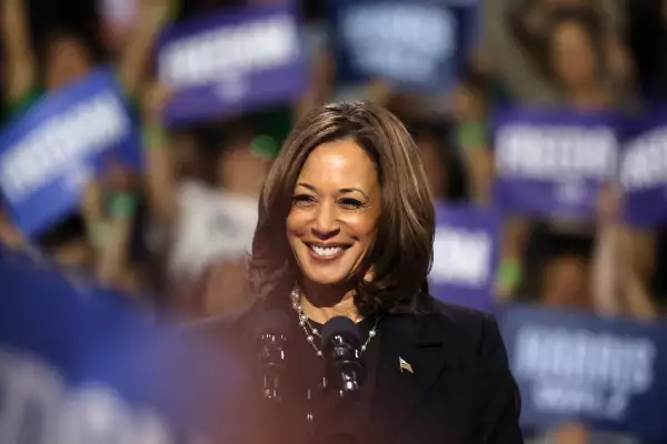 KAMALA-HARRIS-MITIN-PENSILVANIA
