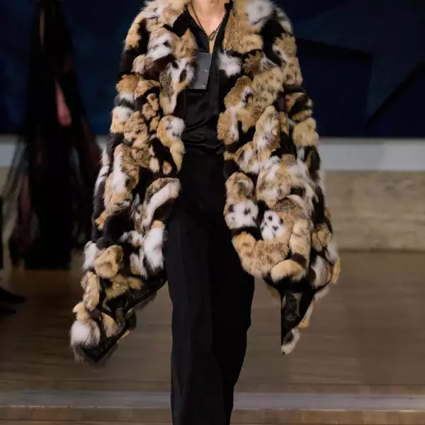 Fendi HC F26 059.jpg