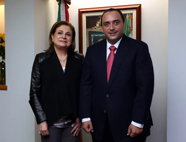 El mandatario y la procuradora se reunieron este jueves para analizar la acción promovida por la PGR ante la Suprema Corte de Justicia de la Nación. 