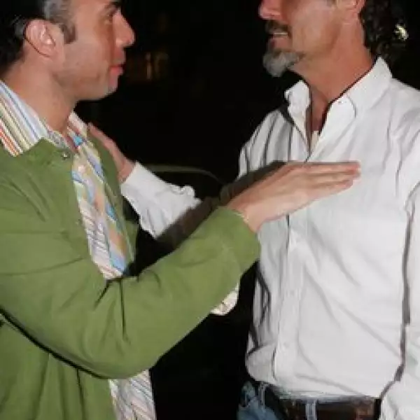 Américo Circuit, Carlos Vidiviskian