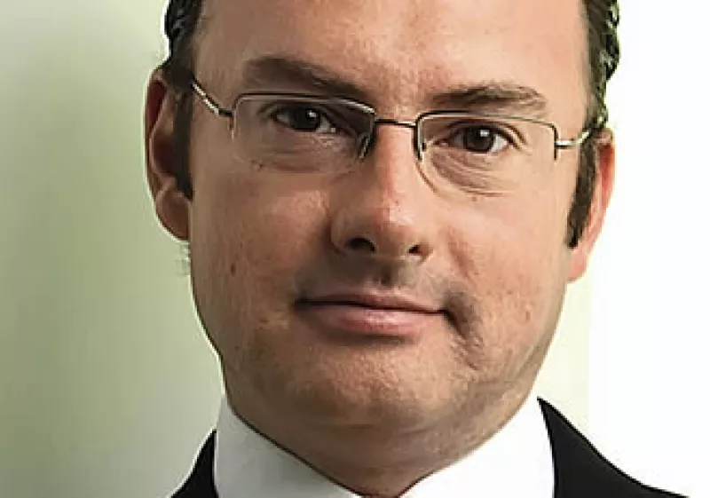 El diputado electo por el PRI dice que no es la hora de subir impuestos. (Foto: Adán Gutiérrez)