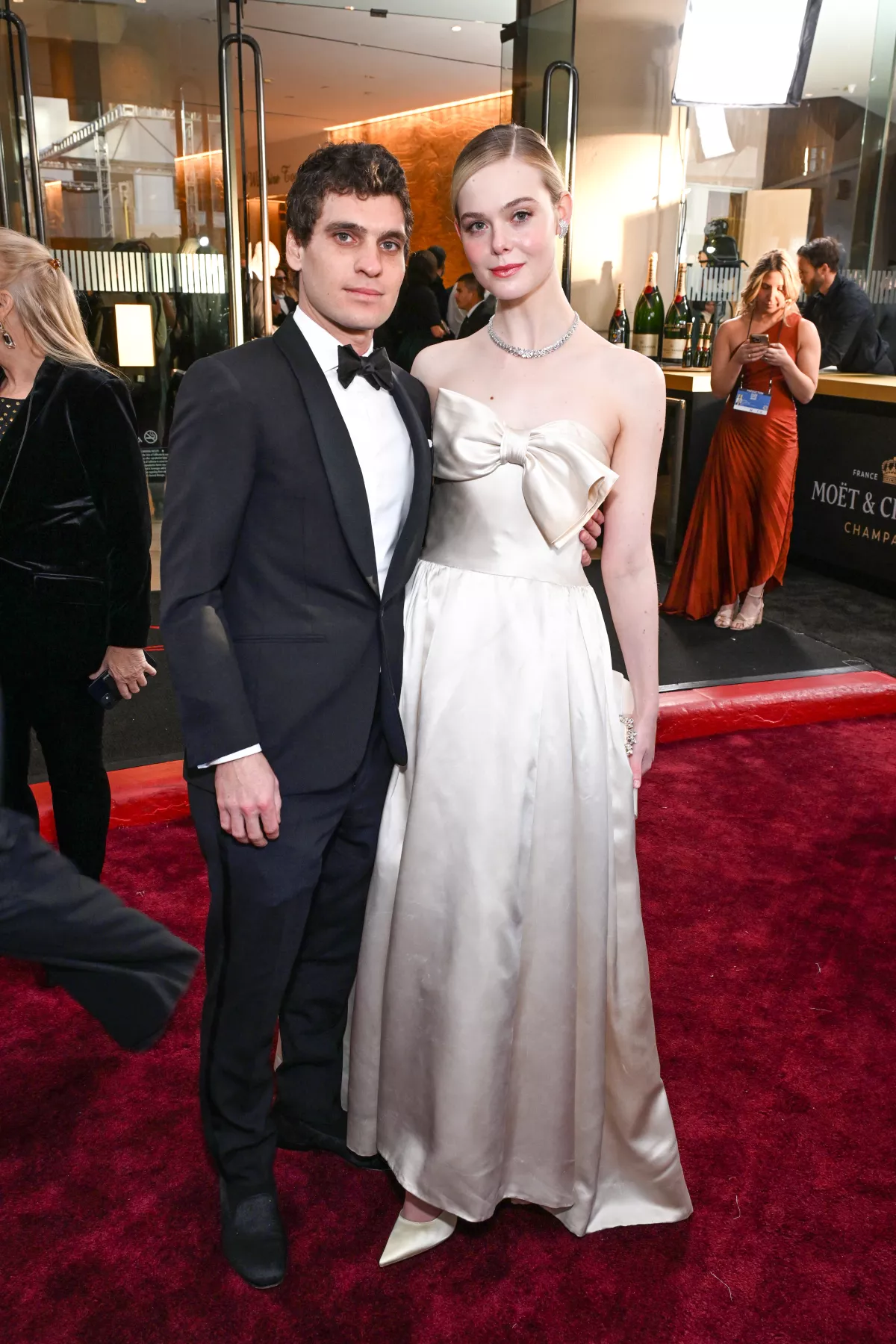 Gus Wenner y Elle Fanning 