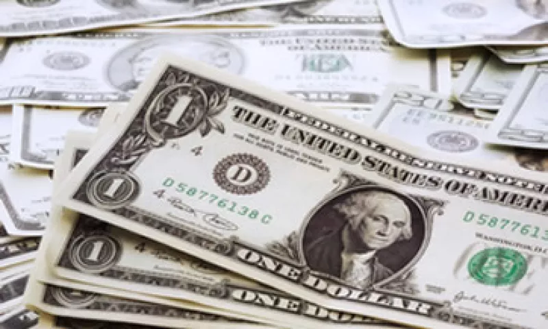 El dólar ganó 1.6% debido a que los inversores se refugiaron en esta moneda. (Foto: Photos to Go)