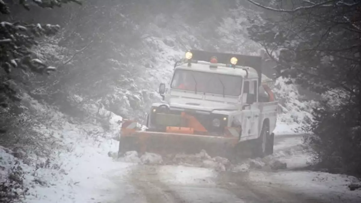 camion limpia las carreteras de francia