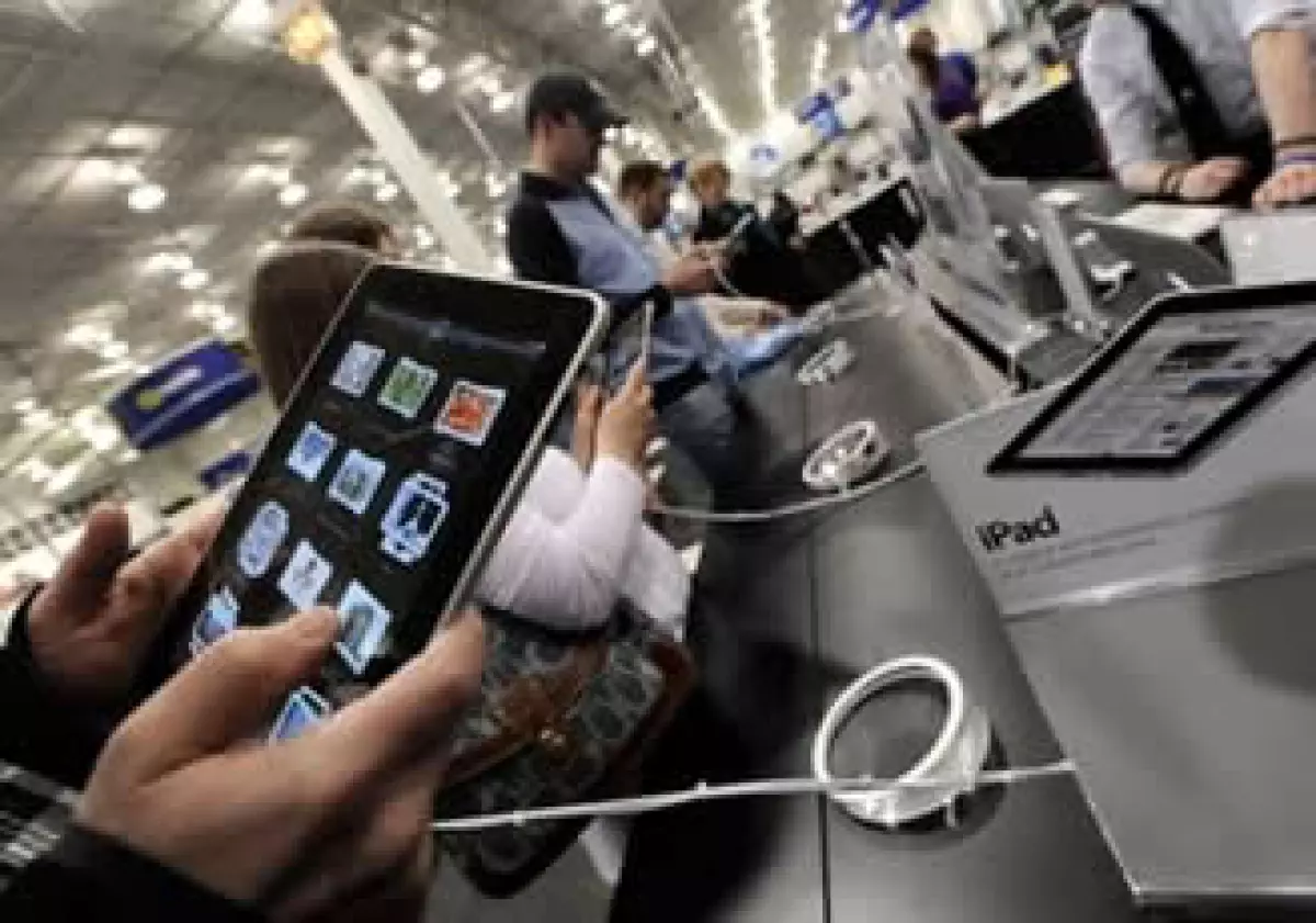 Los productos de computación, como la iPad, han reportado buenos resultados de ventas, según comScore. (Foto: AP)