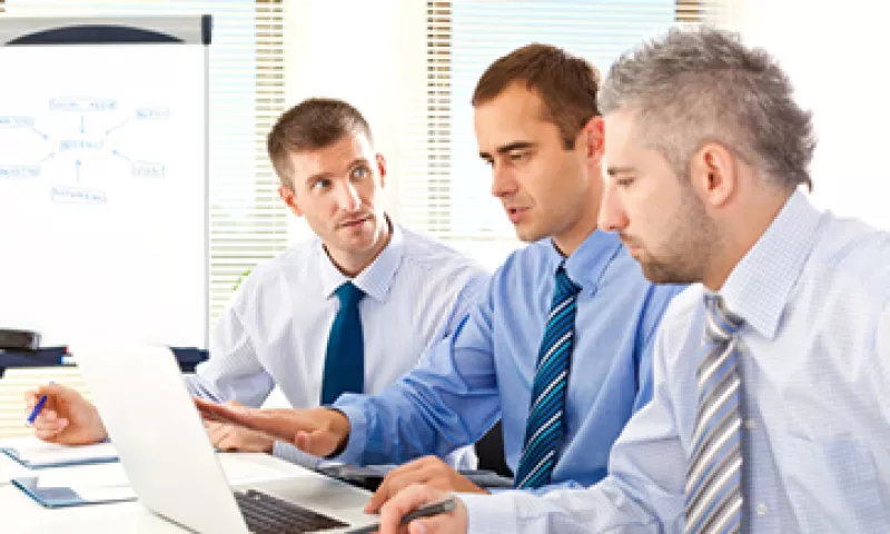 Cuando se trata de delegar un servicio a externos, se deberá analizar con base a la madurez del mercado, consideran expertos. (Foto: Getty Images)