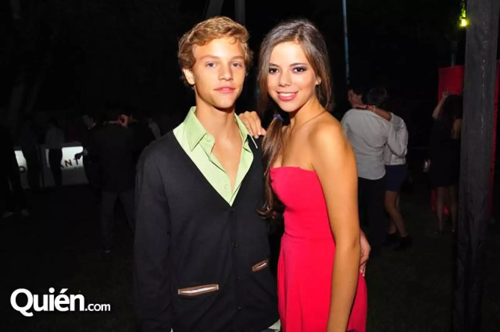 Cristóbal Calderos,Sofía González