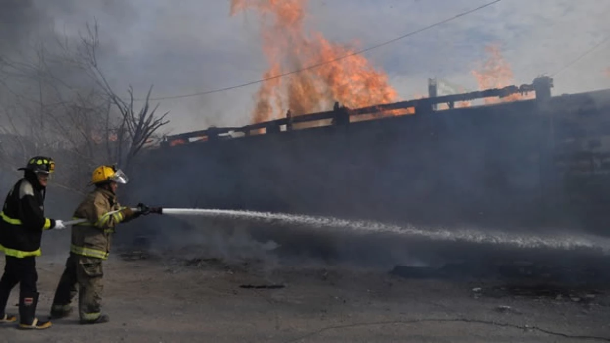 Madereria incendiada