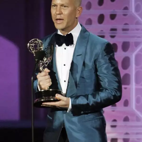 Ryan Murphy, de Glee, premiado con Mejor Dirección de Serie de Comedia.