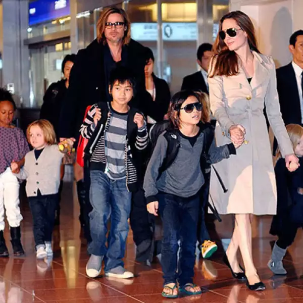 Sin duda Brad Pitt y Angelina Jolie forman la pareja más famosas por la adopción de niños de diversas razas.
