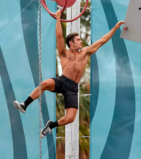 De acuerdo con el actor, su cuerpo es resultado de disciplina en el ejercicio y la dieta.