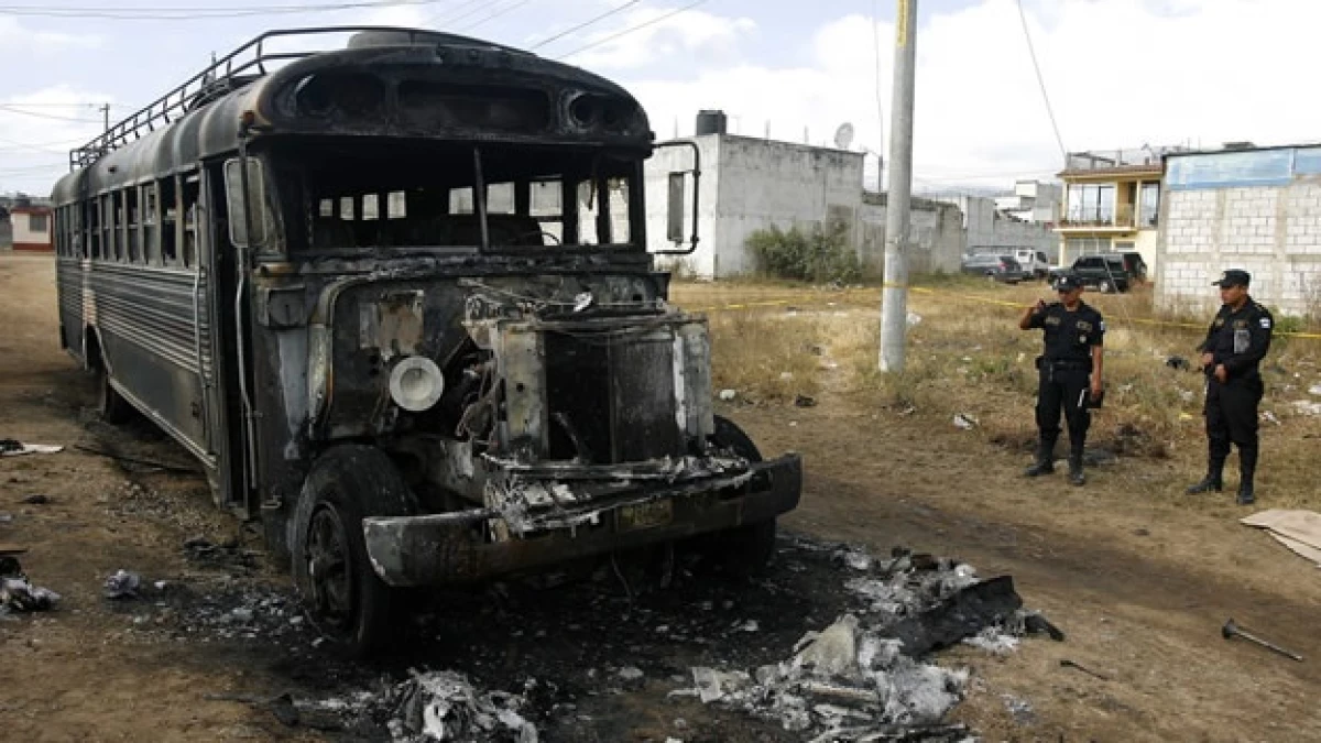 Guatemala bomba en autobus pasajeros