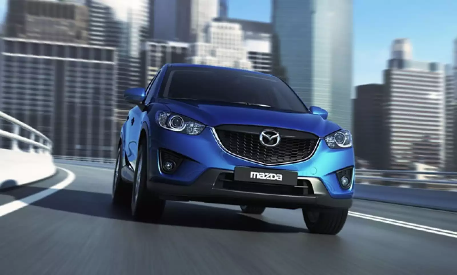 El nuevo SUV de la japonesa revitaliza su diseño, sobre todo en la parte posterior, haciéndola más atractiva a la vista. Estará a la venta al inicio de 2012, a un precio no determinado.