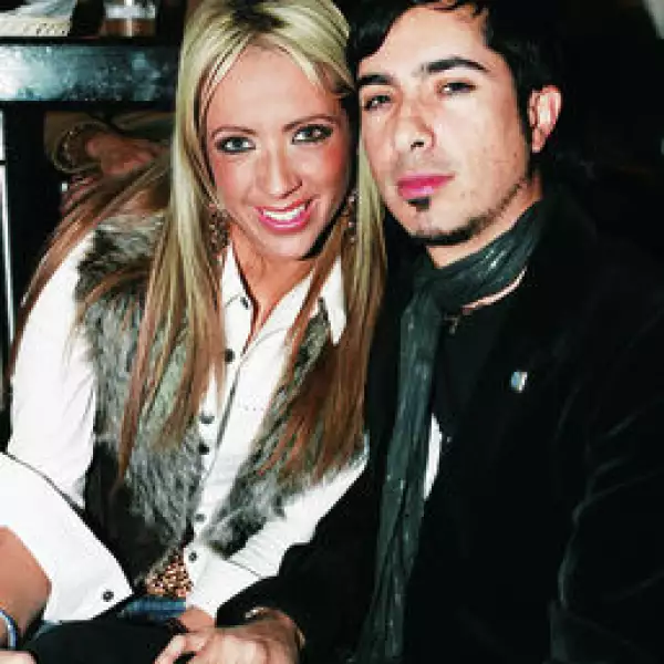 Samia Bracamontes, Alfonso Pichardo vocalista de Moenia