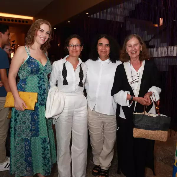 Pamela Cerdeira, Michelle Fridman, Consuelo Sáizar y Julia de l