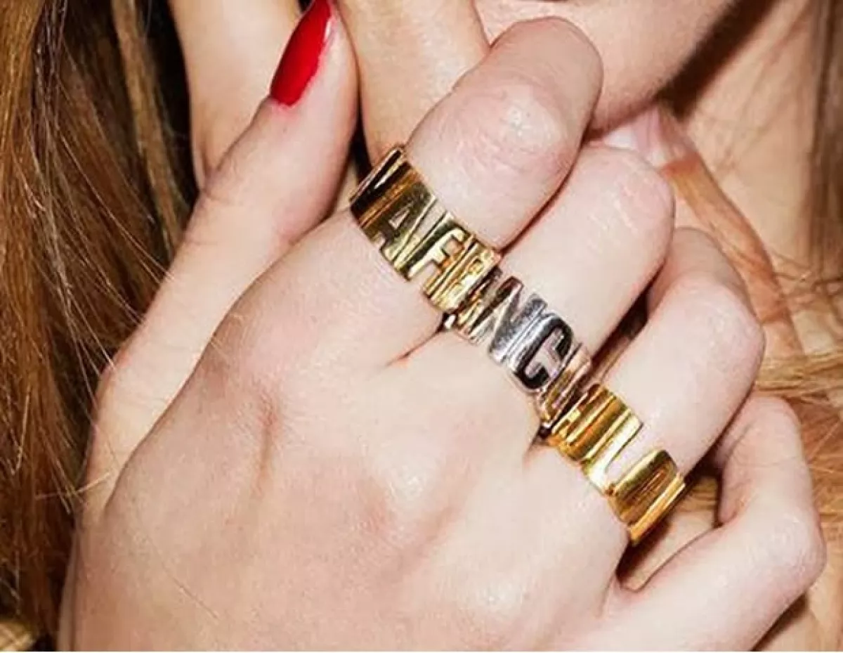 CAIA es la línea de joyería de Chiara Ferragni.