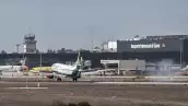 Vuelos caros: el efecto "cohetes y plumas" que explica por qué los boletos de avión en México no bajarán de precio 