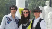 El trío de cantantes ha vivido un éxito rotundo el último año, ganando nuevos fans y ellos cuentan que su público más joven los considera "el lanzamiento del 2013", lo cual dicen agradecer.