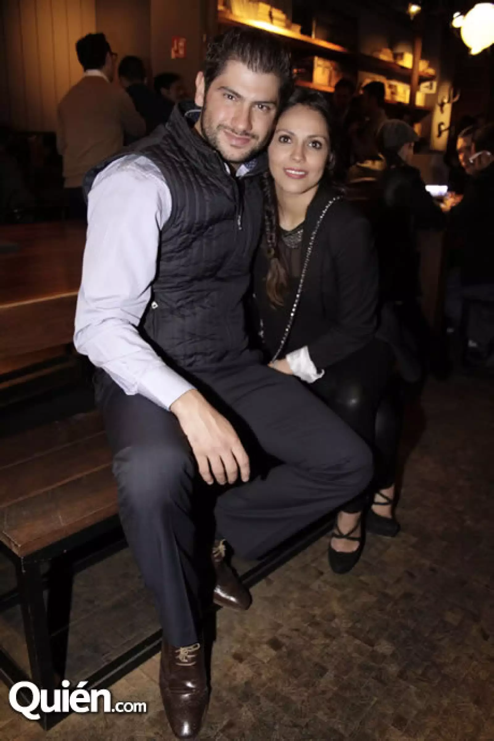 Armando Azcarrate,Siria Burgos