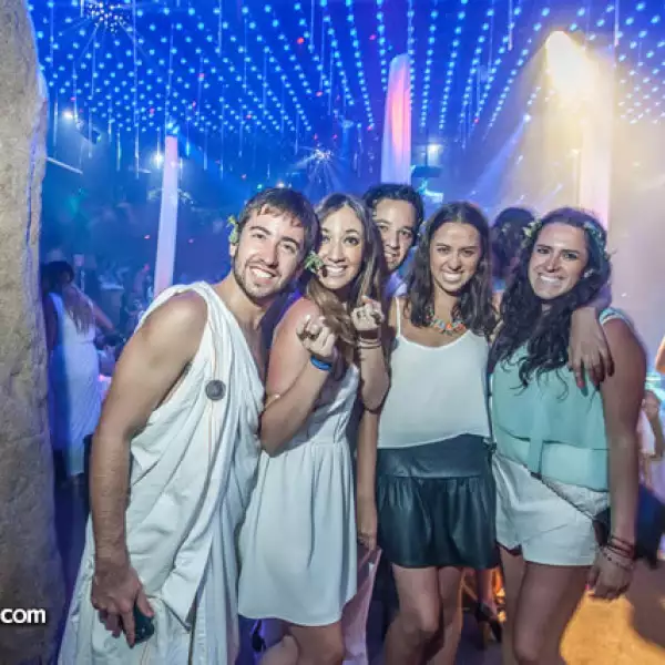 Quique Hernández,Adriana Violante,Francisco Torres,Pau,Ana Pérez