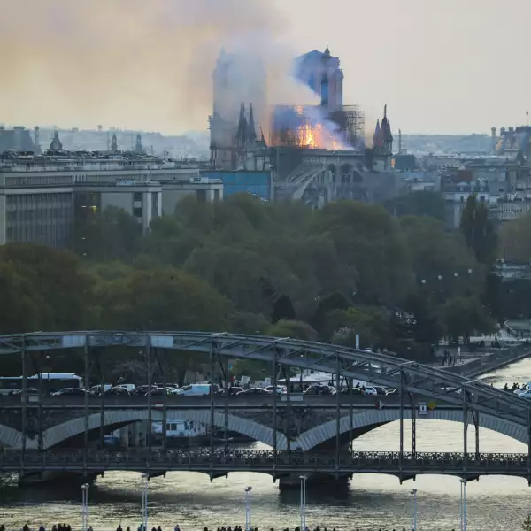 Incendio Notre Dame-7