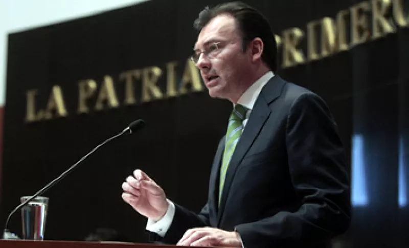 El Gobierno destina tiempos oficiales al anunció de ayuda para los damnificados, adelanta Videgaray(Foto: Notimex)