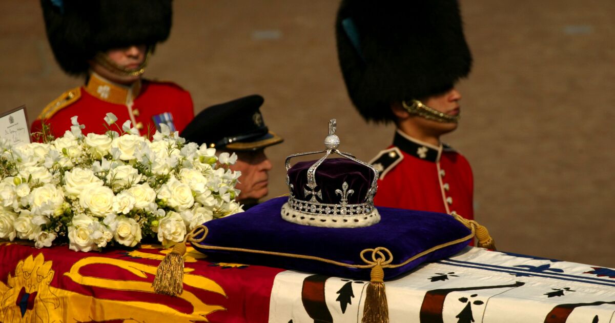 Elegancia y controversia: Las joyas más polémicas de la realeza británica