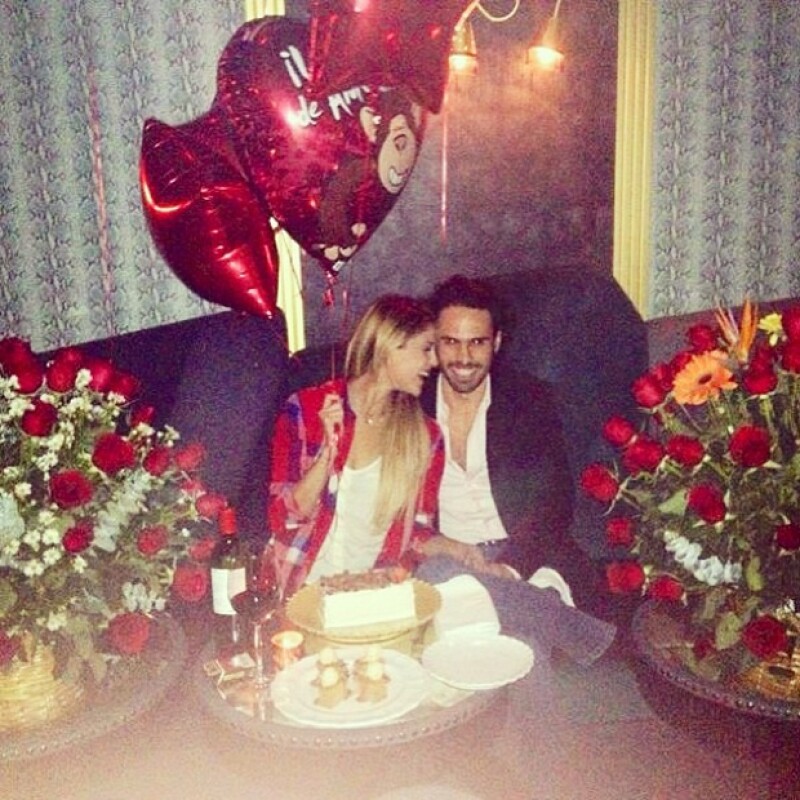 Así festejaron el cumple 23 de la cantante y actriz.