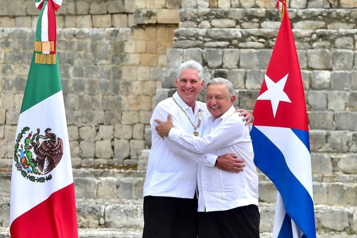 La cercanía entre AMLO y Cuba en hechos: donaciones, premios y rechazo al bloqueo de EU