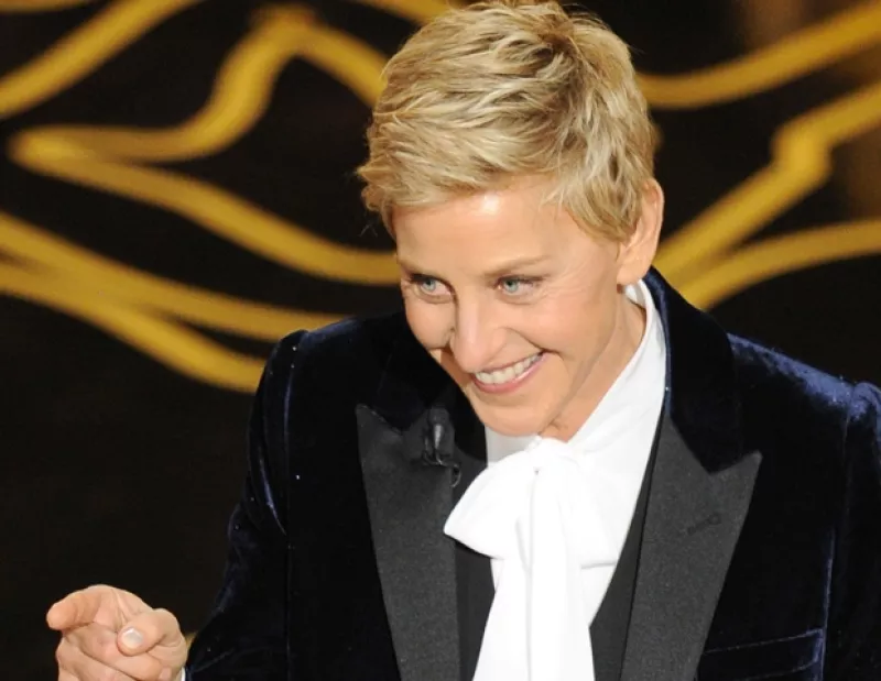 Ellen es una de las mejores comediantes en la televisión norteamericana y en esta entrega de los Oscar se lució con el humor que la caracteriza.