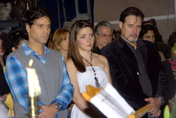 Valentino Lanús volverá a la TV al lado de Ariadne Díaz.