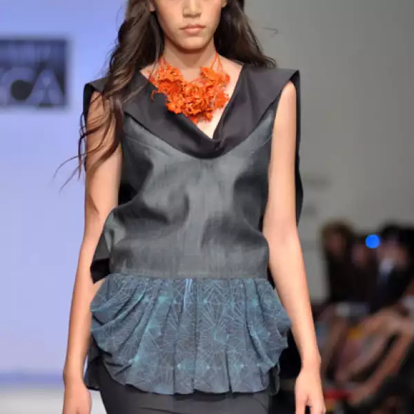 Pasarela Contempo