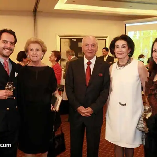 Gerardo Hernández,Cristina Artigas,Alejandro y Laila Aboumrad con Lindaly de Valdez