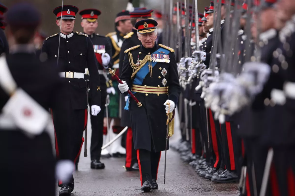 Rey Carlos en el Sovereign's Parade en Royal Military Academy Sandhurst