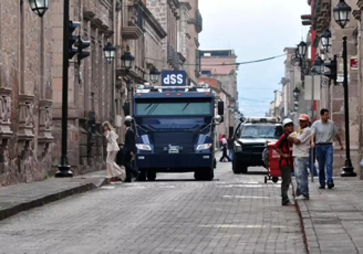 La SSP desplegó un operativo de seguridad en el centro de Morelia. (Foto: Notimex)