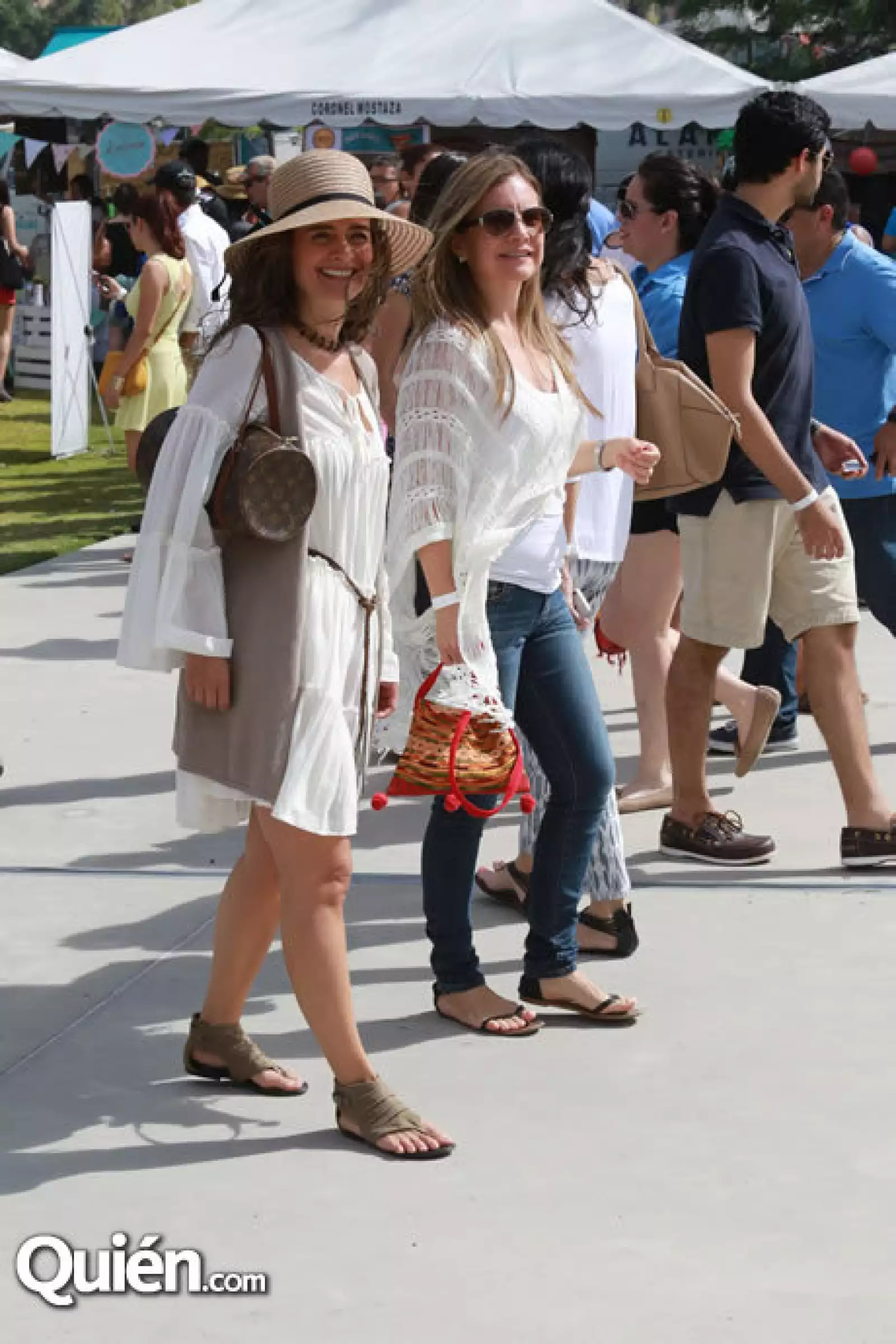 Karina Amador y Flor Pineda