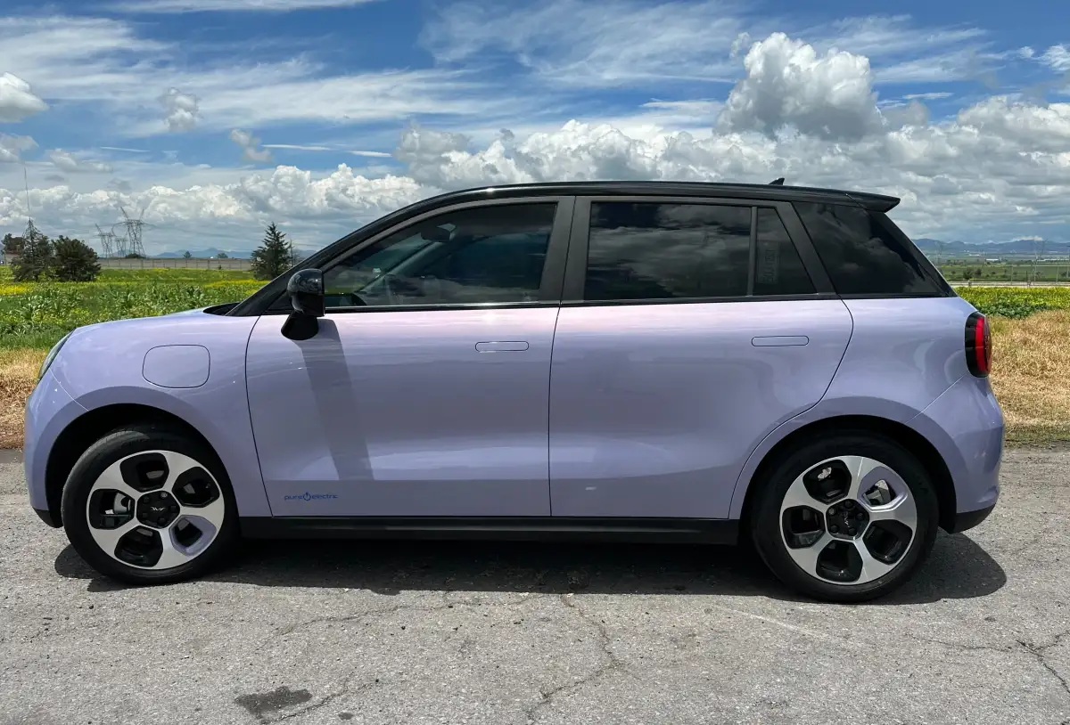 Mini Jac ¿El Mini Cooper chino? JAC E30x llega a México y este es su precio