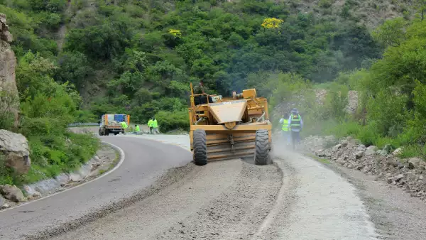 La SICT arreglará las carreteras federales libres de peaje para revertir décadas de abandono