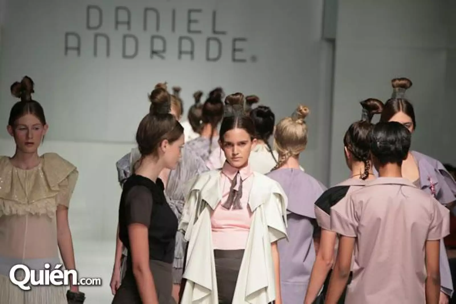 IDM Desfile Daniel Andrade