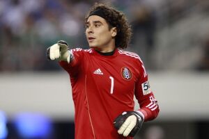 Guillermo Ochoa 2011