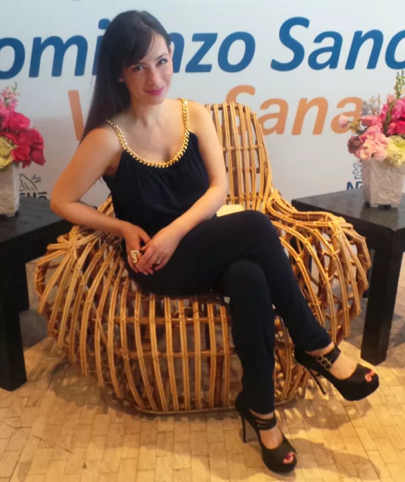 La actriz compartió en entrevista para Quién® su fórmula personal para lucir un cuerpo espectacular, además de presentarnos a su pequeña hija Elah.