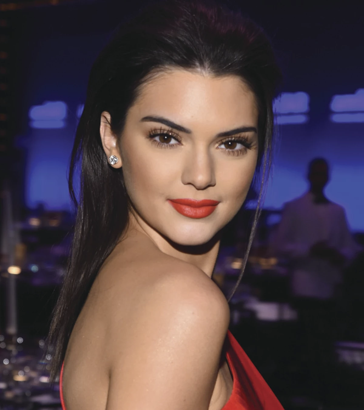 Kendall no perdió la oportunidad de disfrazarse de su tío Karl Lagerfeld.